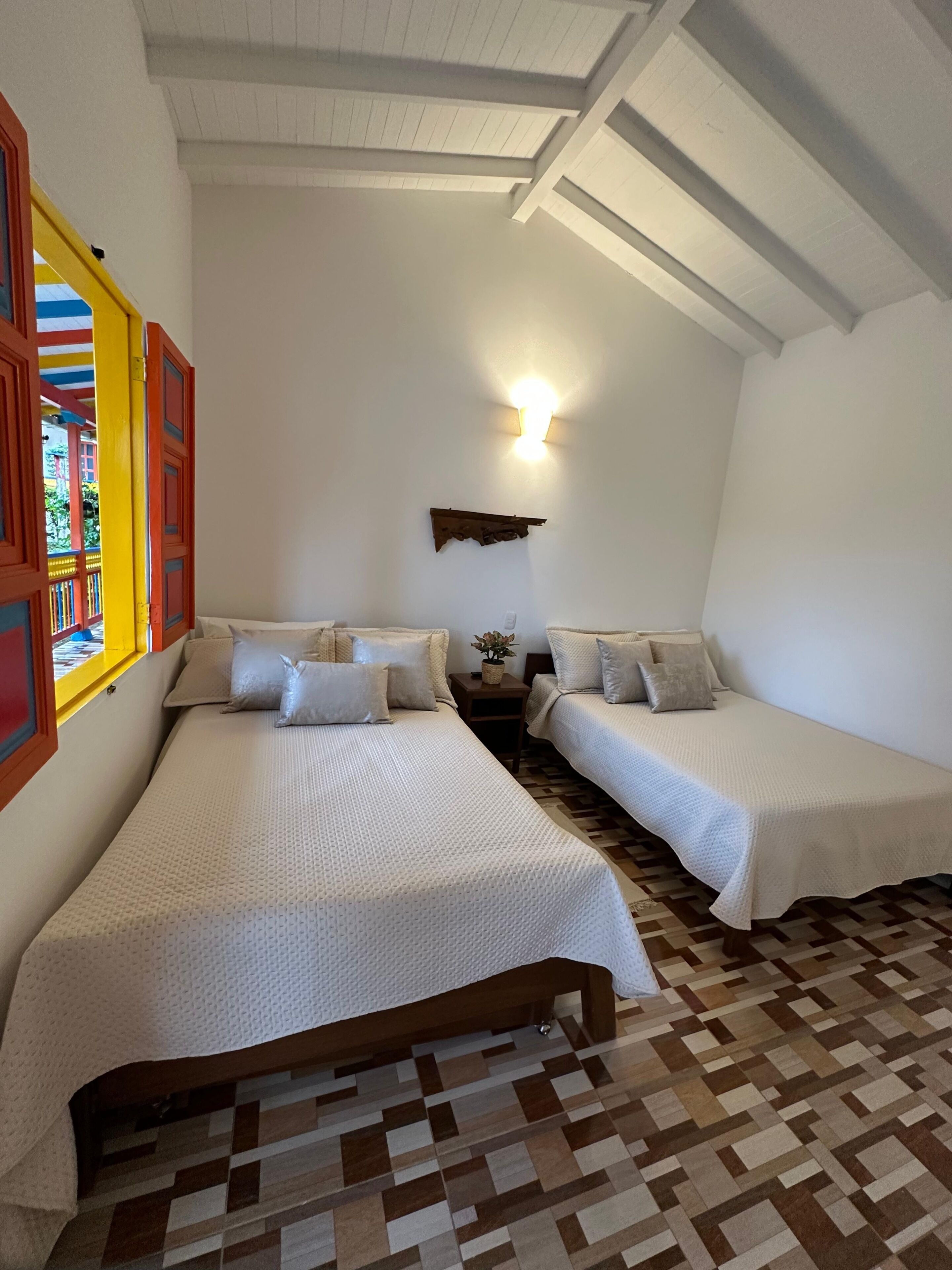 Standard Quadruple Room | Free WiFi, bed sheets