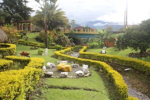 Exterior - Hosteria El Paraiso  (Jardin)