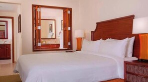 1 bedroom, in-room safe, iron/ironing board, free WiFi