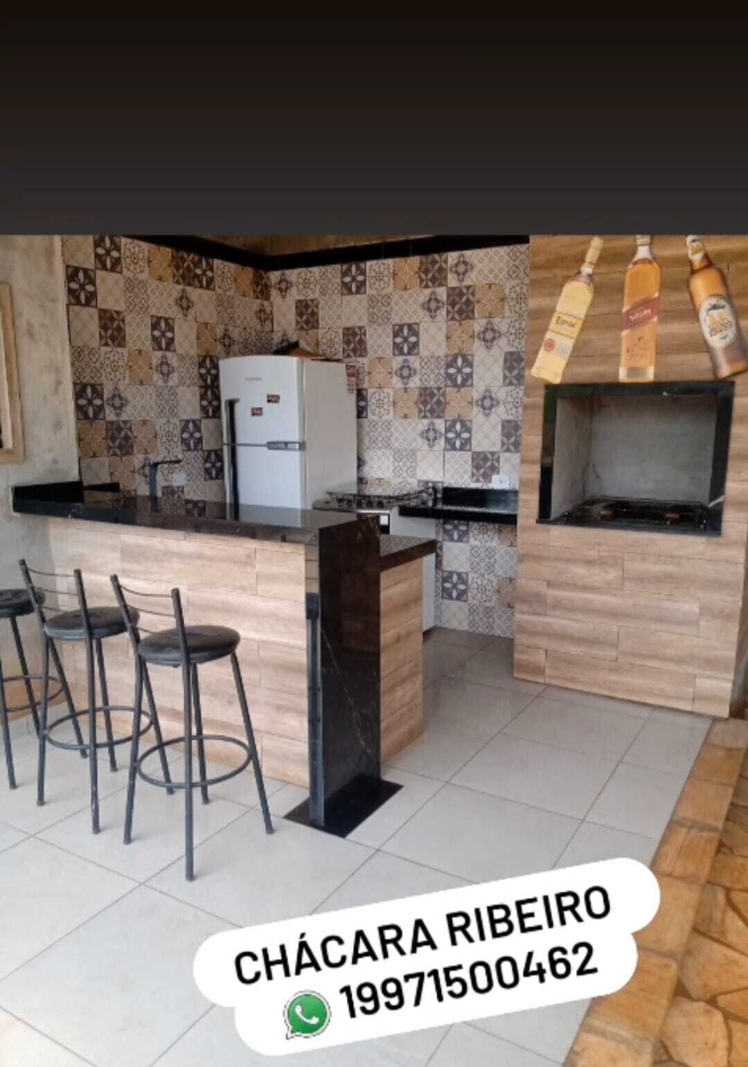 Geladeira, fogão, cooktop, cafeteira/chaleira