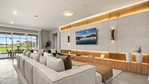 Living area - 8 BD/ 6 BA/ Windsor Cay (15803 CC) (Clermont)