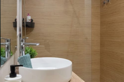 Classic Apartment, Park View, Beachside | Bathroom