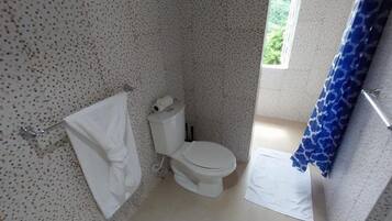 Dusche, Handtücher, Seife, Shampoo