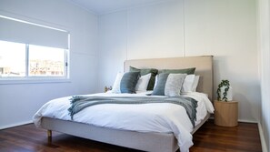 3 bedrooms, free WiFi, bed sheets