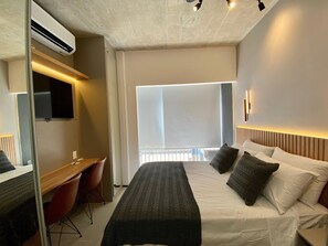 Blackout curtains, iron/ironing board, free WiFi - Get a Flat 411 Vila Mariana (São Paulo)