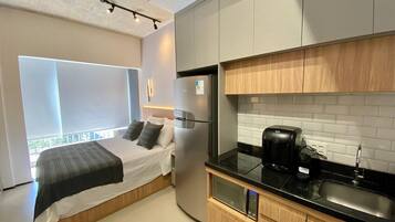 Cortinas blackout, tabla de planchar con plancha y wifi gratis