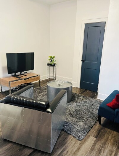  2-bedroom apartment in Cincinnati over the heart of OTR