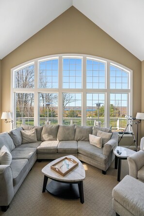 Smart TV, table tennis, books, printers