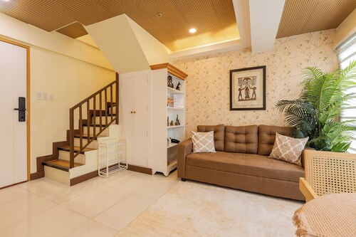     The BGC Loft Modern 1BR City Stay in Fort Victoria, BGC