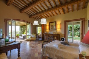 Villa, para fumadores | 5 habitaciones 