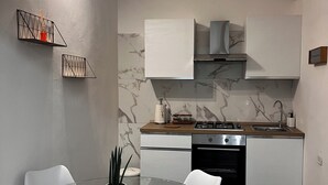Private kitchen - Cozy and well-maintained house in the historic center of Catania (Catania)