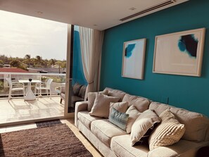 تلفزيون ذكي، كُتُب