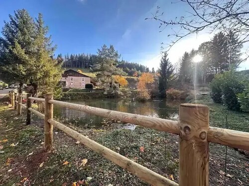 Gîte Charme et Détente à Gerbépal- Lake View, Sauna, Spa and Private Terrace