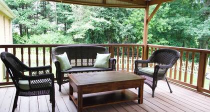 Pet-Friendly 3BR Near Short Pump + Big Fenced Yard