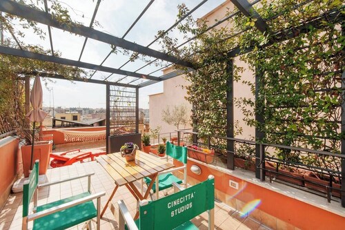 Central Station Terrace Apartment