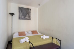 Iron/ironing board, free WiFi - Fori Imperiali Lovers Apartment (Rome)