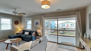 Studio (3 Bedrooms) | Tiện nghi, dịch vụ nơi lưu trú