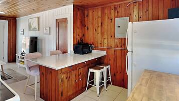 Studio (2 Bedrooms) | Property amenity