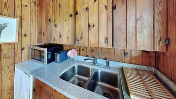 Studio (2 Bedrooms) | Property amenity