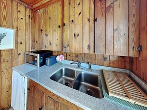 Studio (2 Bedrooms) | Property amenity