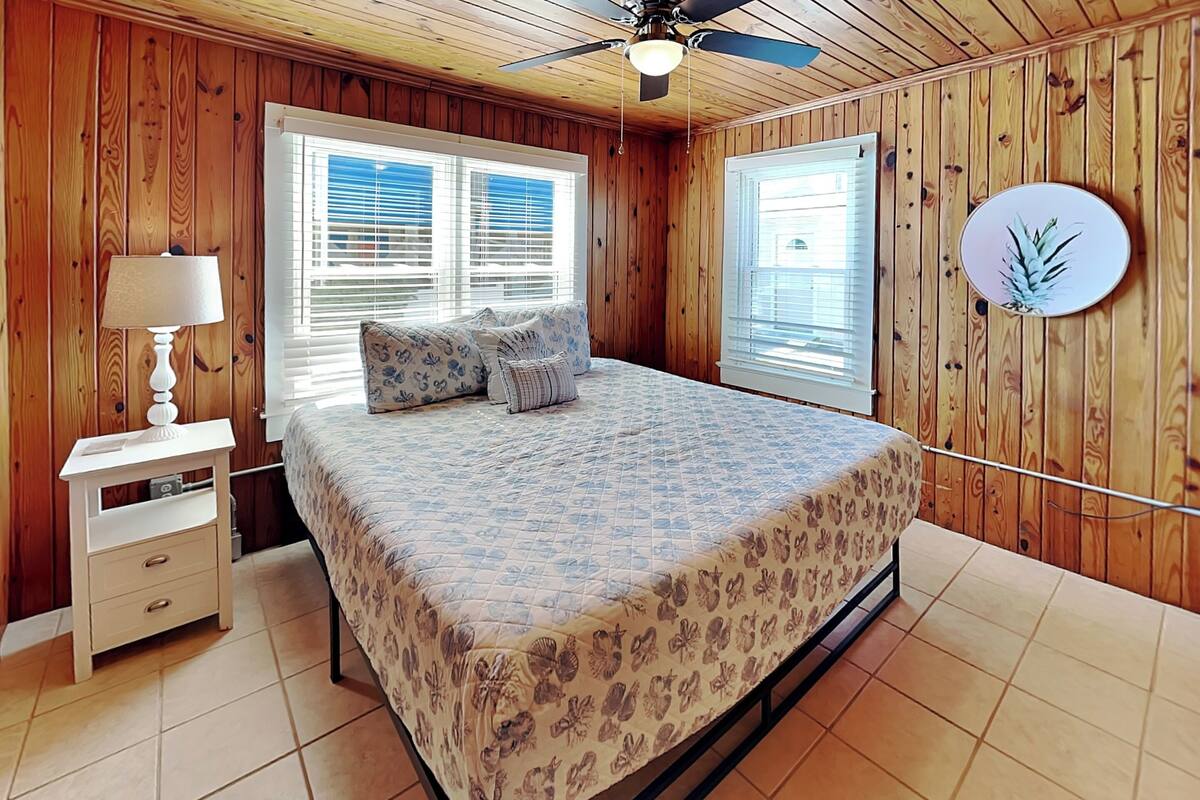 Studio (2 Bedrooms) | Property amenity