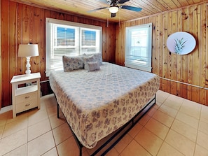 Studio (2 Bedrooms) | Property amenity - Sea Glass Suites by Topsail Realty (Holly Ridge)