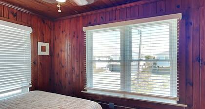 Sea Glass Suites by Topsail Realty