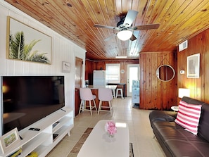Studio (2 Bedrooms) | Front of property - Sea Glass Suites by Topsail Realty (Holly Ridge)