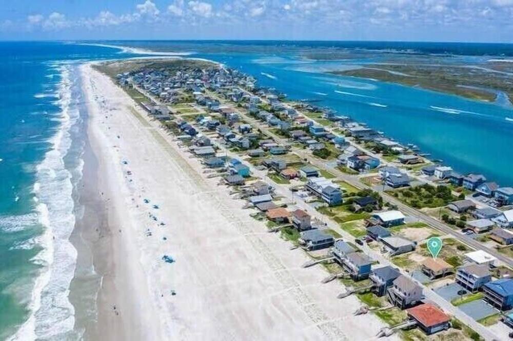 Mountains to Sea by Topsail Realty - Porters Neck Plantation, NC