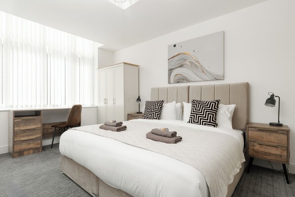 1 bedroom, iron/ironing board, WiFi, bed sheets - Modern unique apartment in town centre (Lytham St Annes)