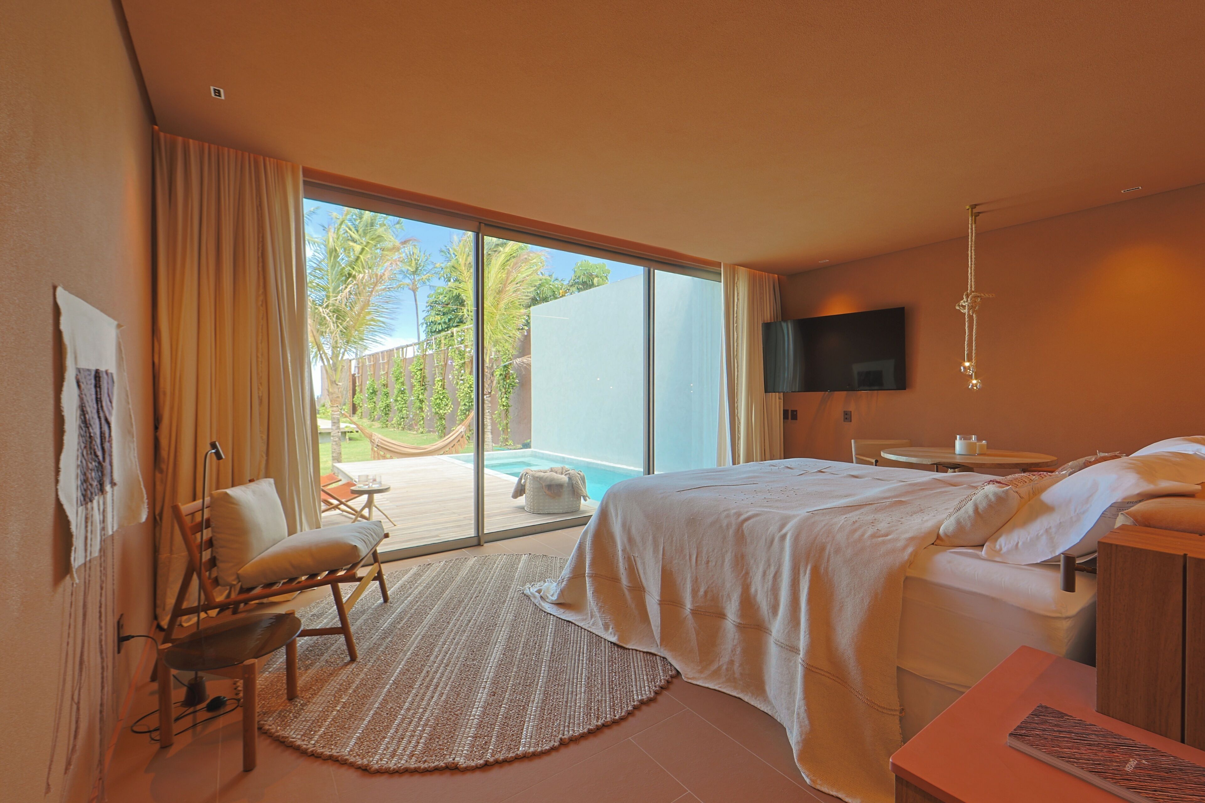 Quarto casal luxo, vista para o oceano (Cabana Mar) | Frigobar, cofres nos quartos, escrivaninha, cortinas blackout