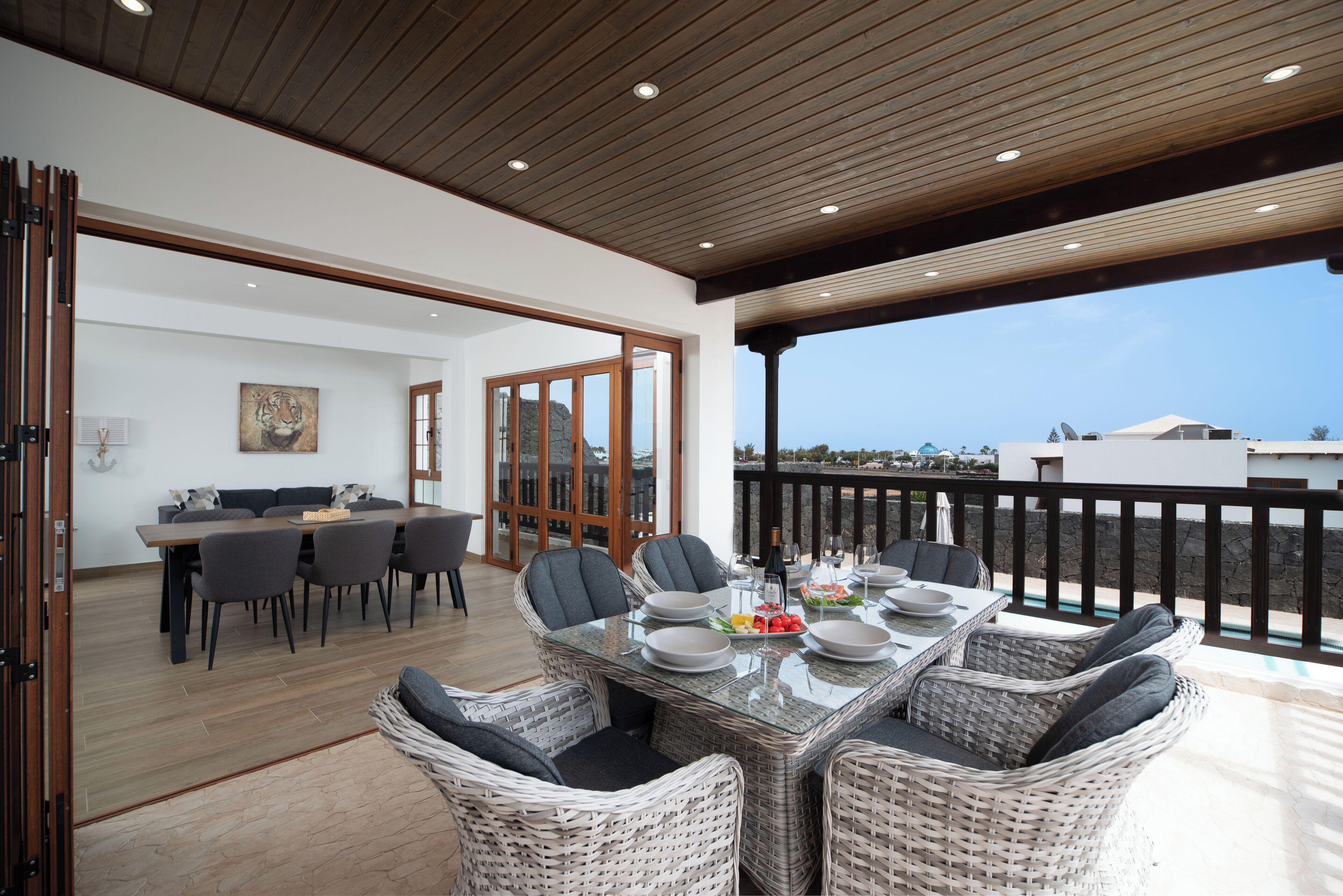 تناول الطعام بالخارج