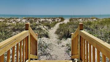 Studio (4 Bedrooms) | Property amenity