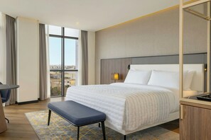 Ropa de cama de alta calidad, colchones Tempur-Pedic y minibar 