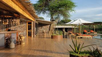 Kolam renang terbuka