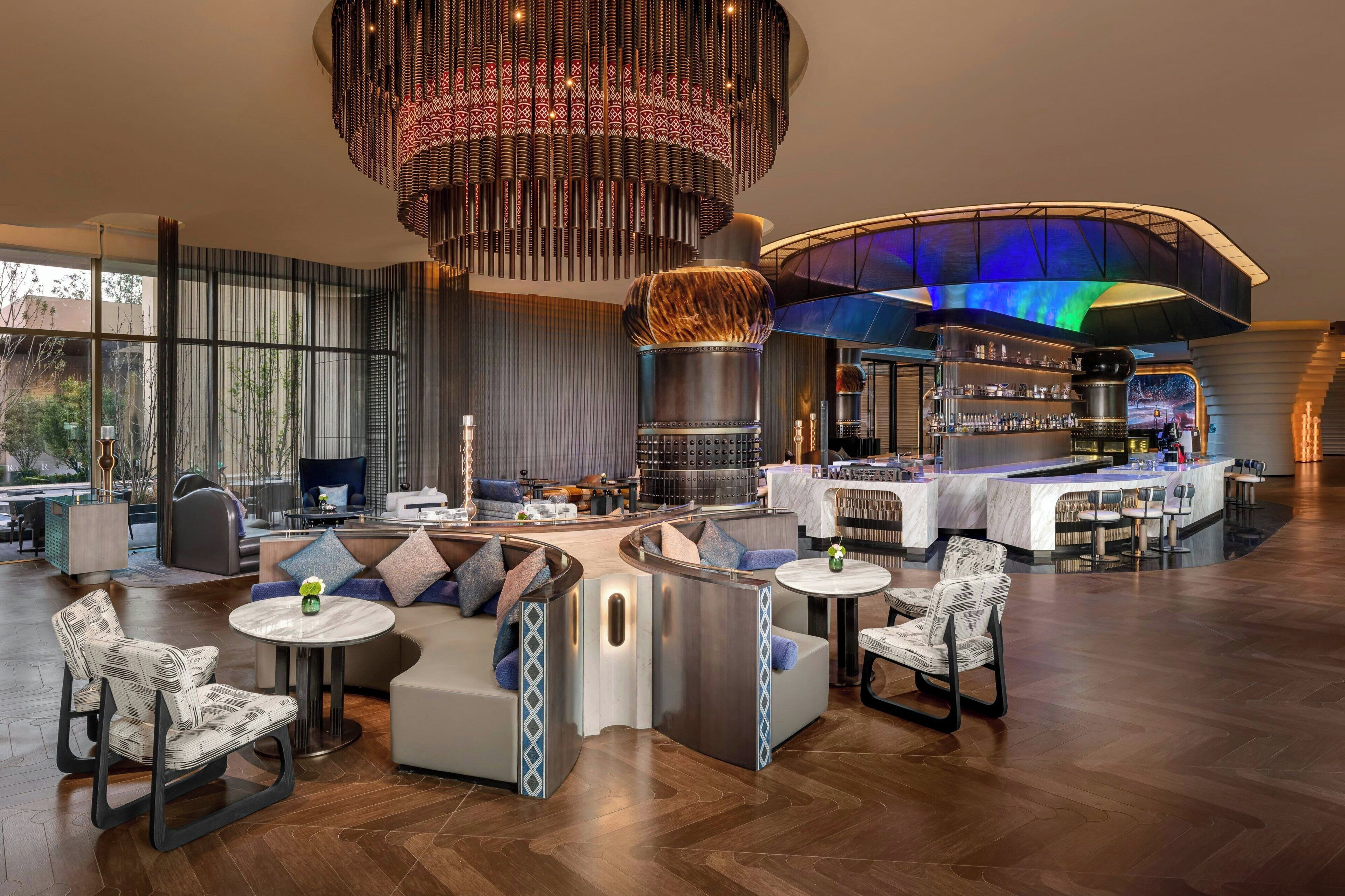 Lobby lounge