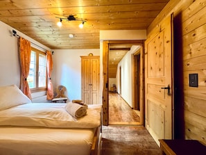 4 chambres, fer et planche Ă repasser, Wi-Fi gratuit, draps fournis