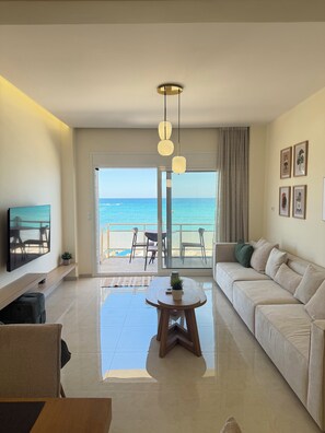 Apartment, Kitchen, Beach View | Living room | 50-inch Smart TV with digital channels