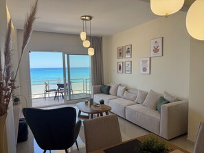 Apartment, Kitchen, Beach View | Living area