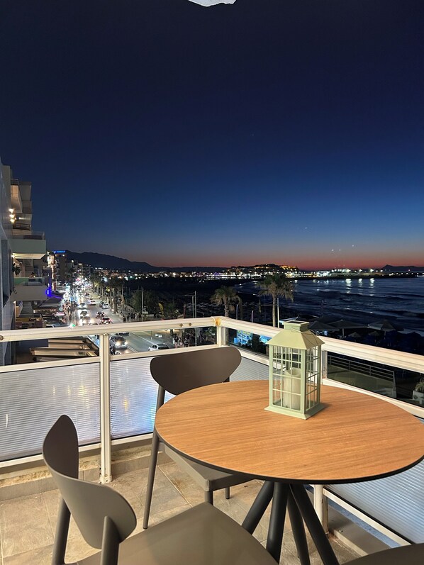 Appartement, cuisine, vue plage | Balcon