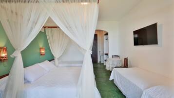 Habitación, vista al mar | Caja de seguridad en la habitación y wifi gratis