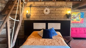 Chalet clásico, 2 habitaciones, balcón, vistas a la laguna | Tabla de planchar con plancha