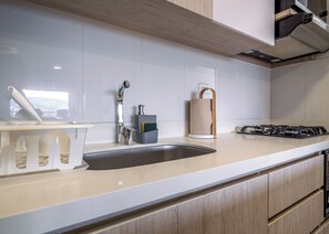 Microwave, oven, stovetop, dishwasher