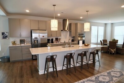 Brand New! Huge 3-bedroom, 2,500 sqft  3rd and 4th floor condo, private rooftop.