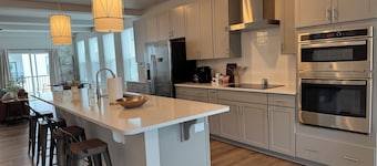 Brand New! Huge 3-bedroom, 2,500 sqft  3rd and 4th floor condo, private rooftop.