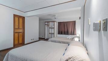 Quadruple Room | In-room safe, free WiFi