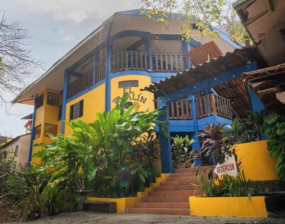 호텔 엘 타할린