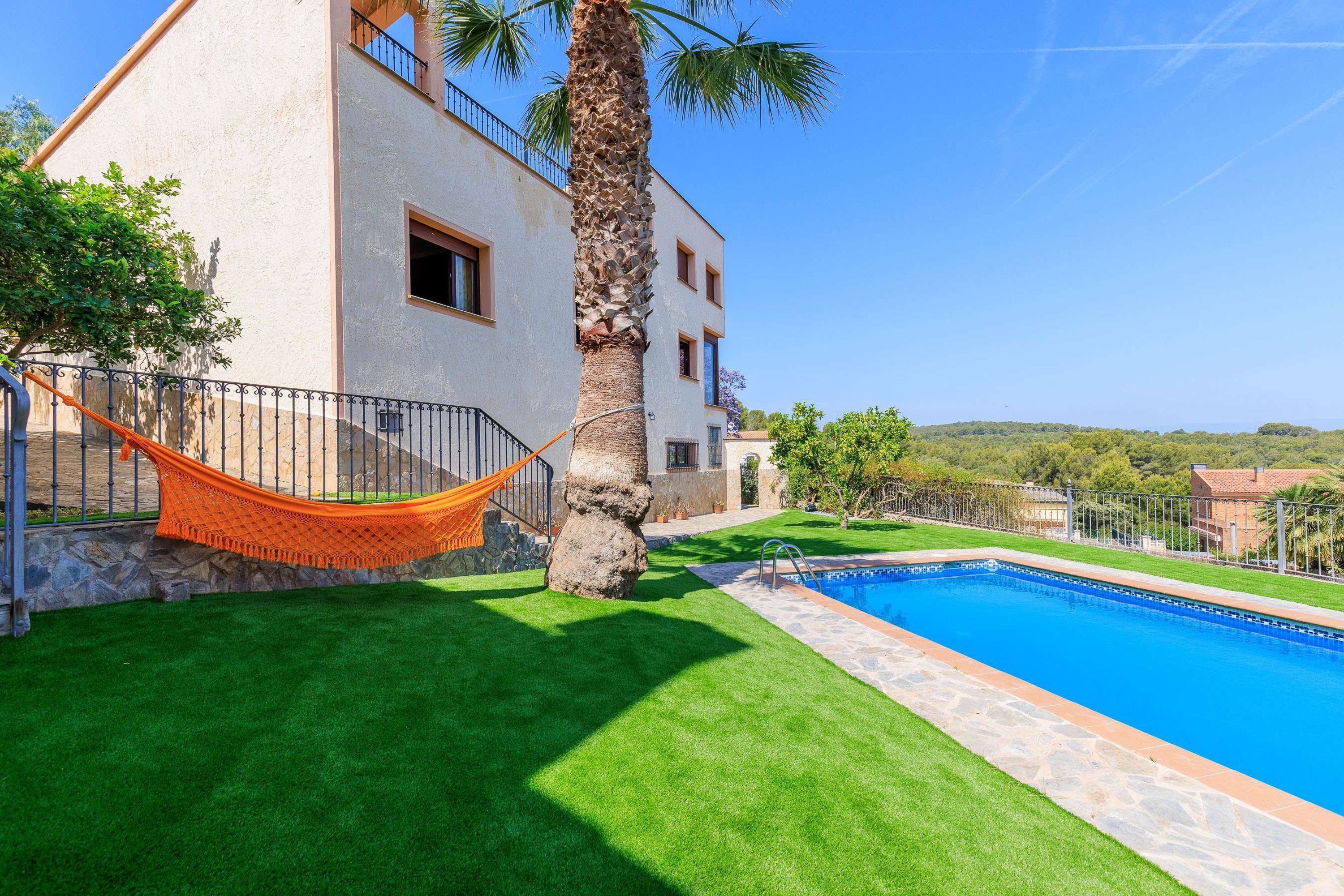 House | 5 bedrooms, Internet