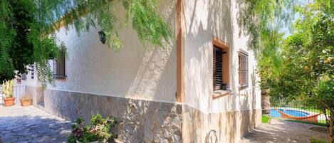Villa | 5 bedrooms, Internet