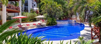 3BR Family Condo, Pool, Walk to Beach – Sayulita | Casa de Paz